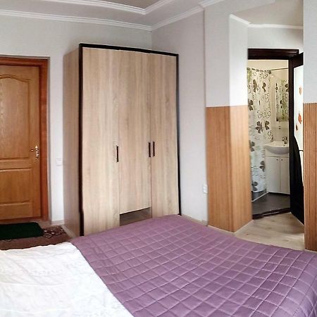 Сонячна Otel Truskavets Dış mekan fotoğraf