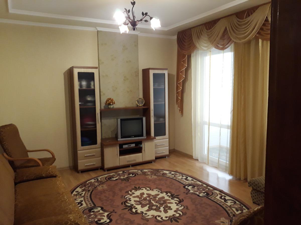 Сонячна Otel Truskavets Dış mekan fotoğraf