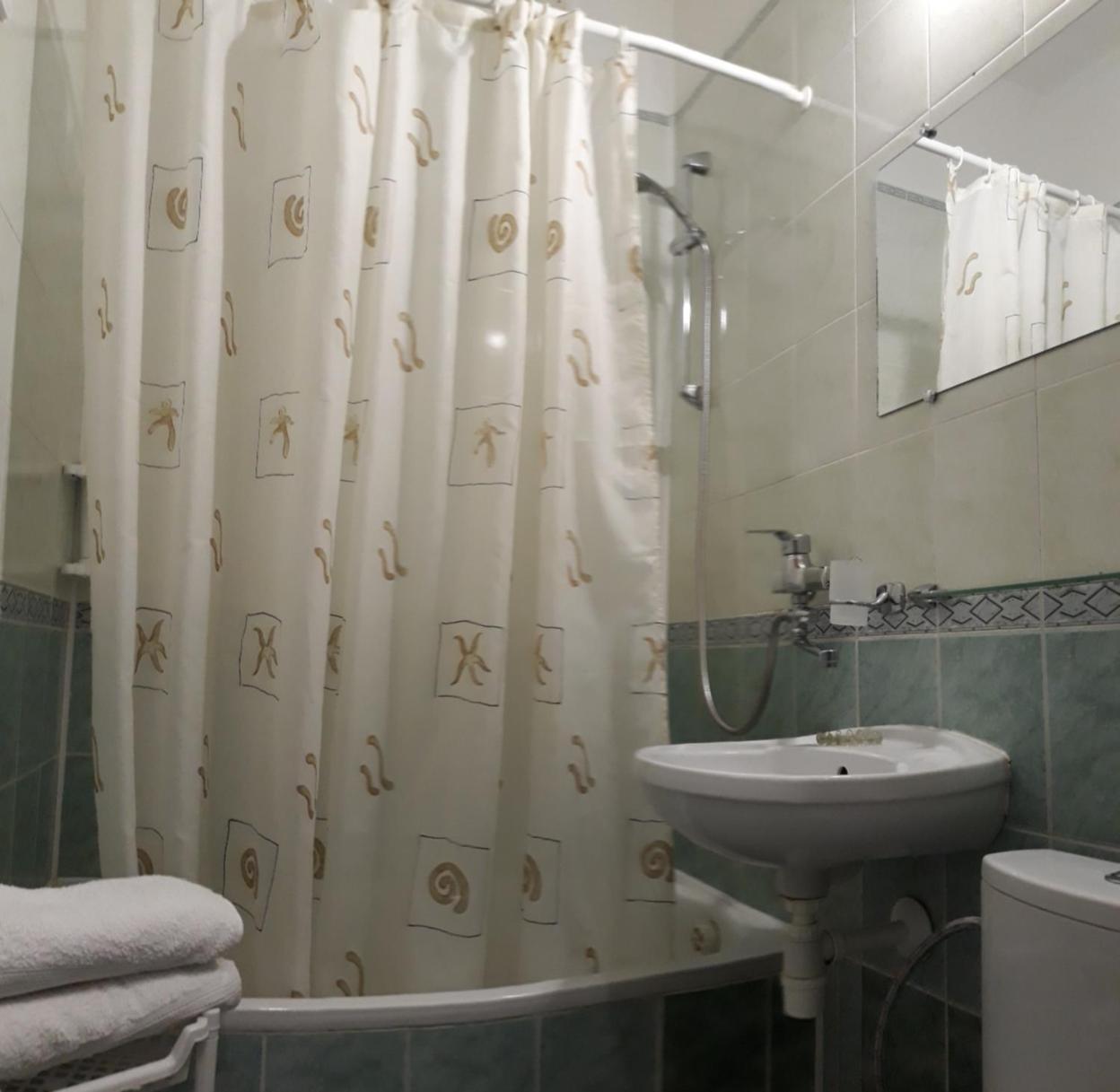 Сонячна Otel Truskavets Dış mekan fotoğraf
