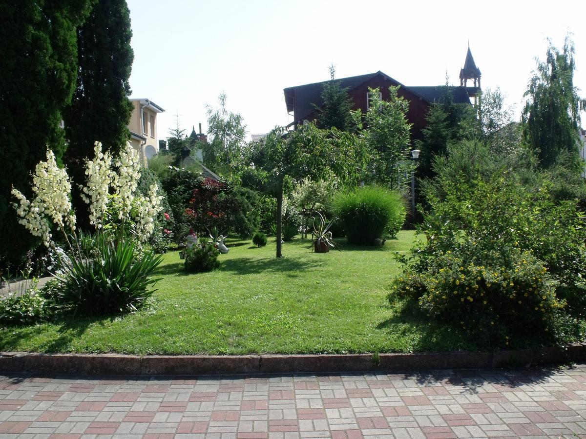 Сонячна Otel Truskavets Dış mekan fotoğraf