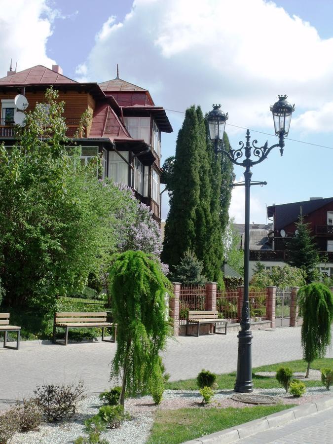Сонячна Otel Truskavets Dış mekan fotoğraf
