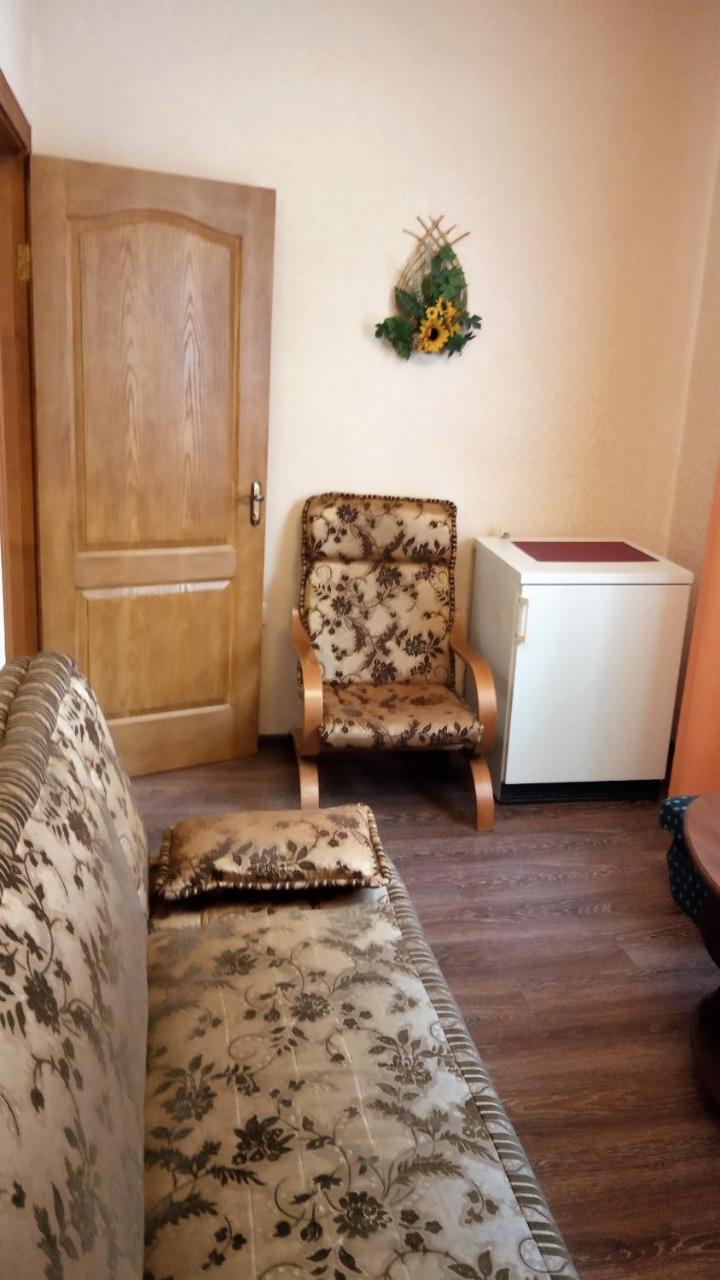 Сонячна Otel Truskavets Dış mekan fotoğraf