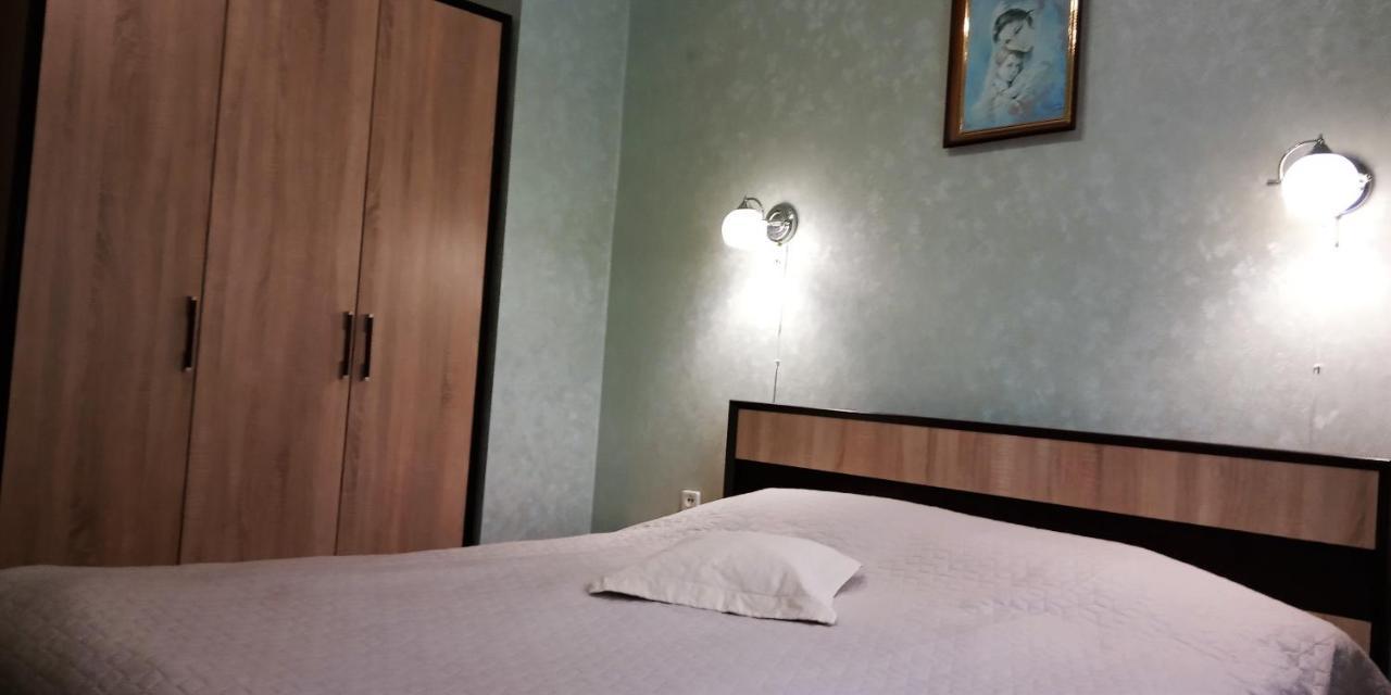 Сонячна Otel Truskavets Dış mekan fotoğraf