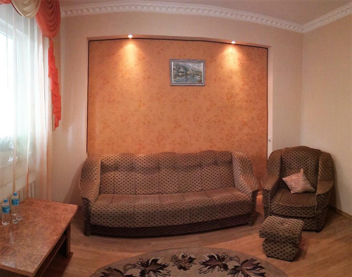 Сонячна Otel Truskavets Dış mekan fotoğraf
