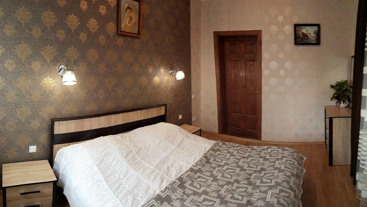Сонячна Otel Truskavets Dış mekan fotoğraf
