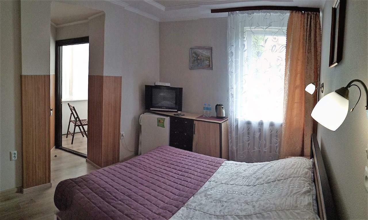 Сонячна Otel Truskavets Dış mekan fotoğraf